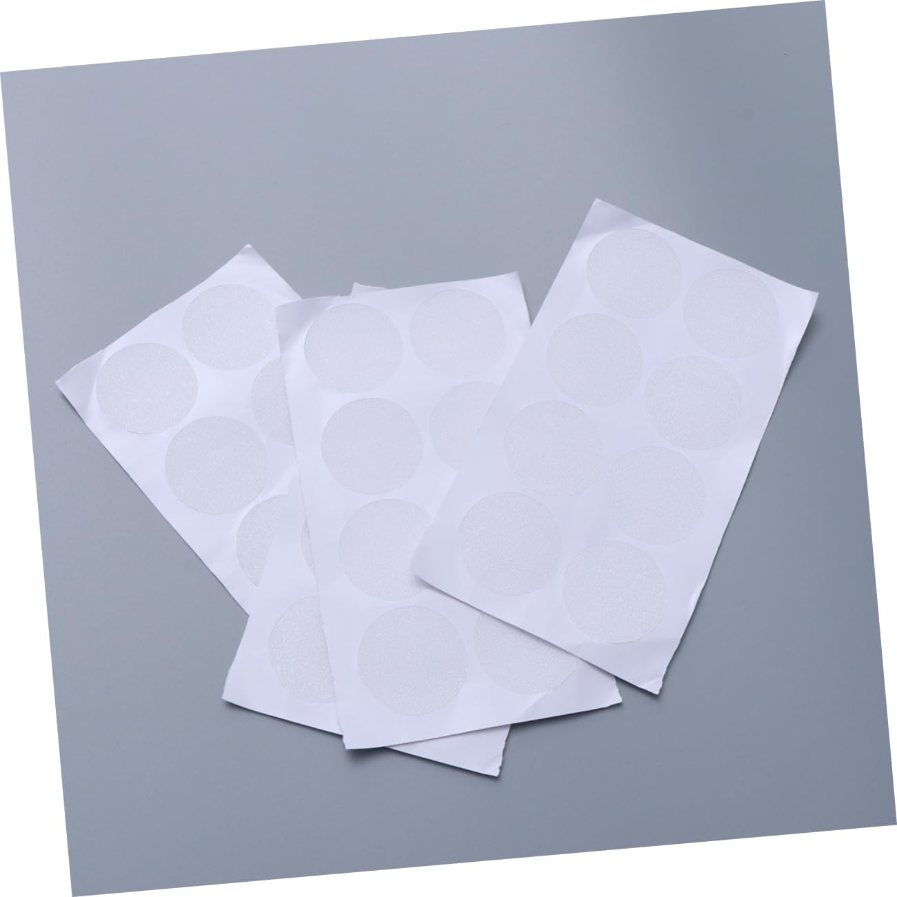 Safe bathroom mat for slip-free bath experience