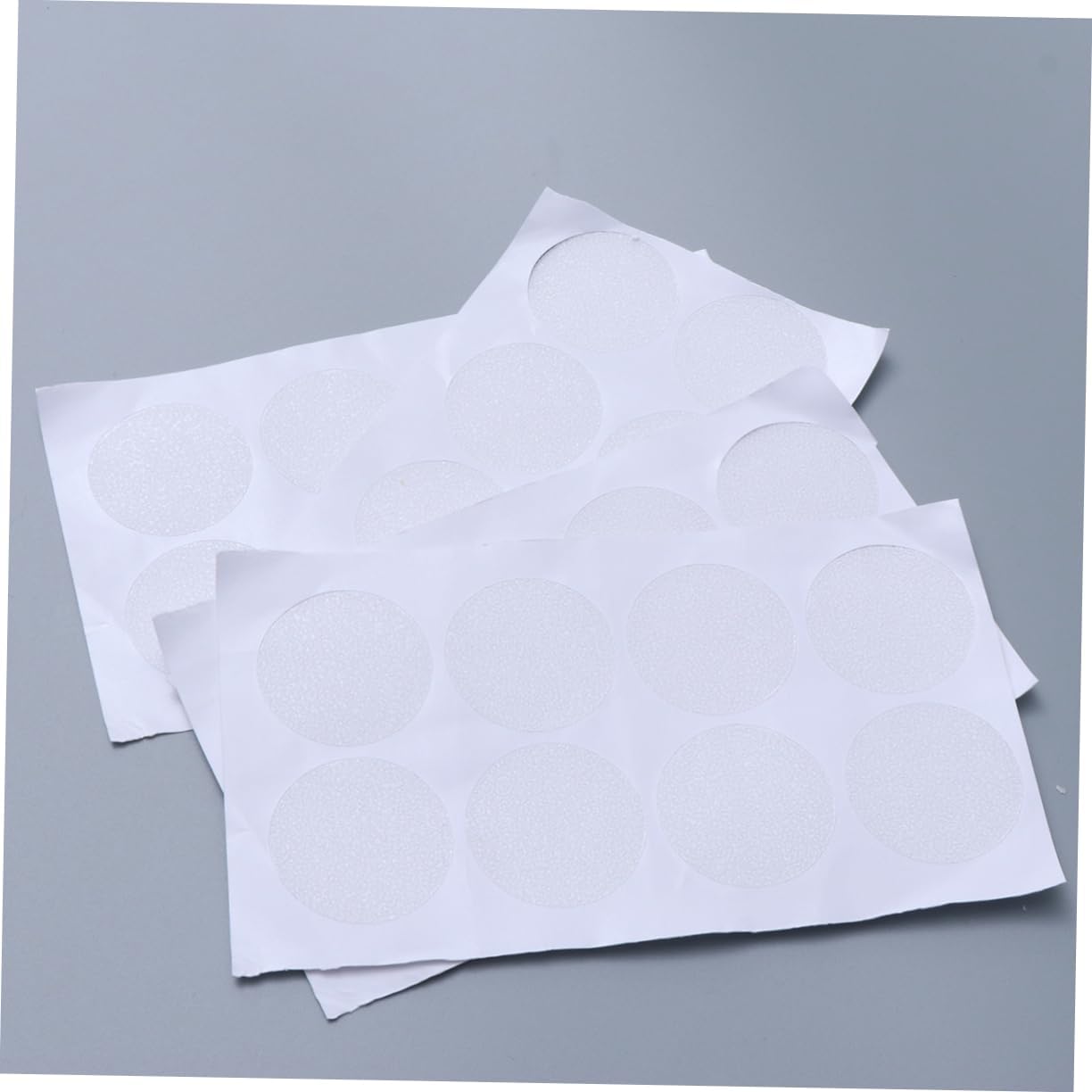Safe bathroom mat for slip-free bath experience