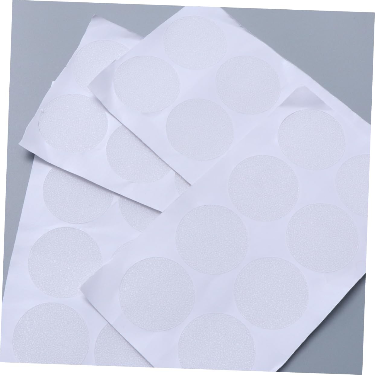 Safe bathroom mat for slip-free bath experience