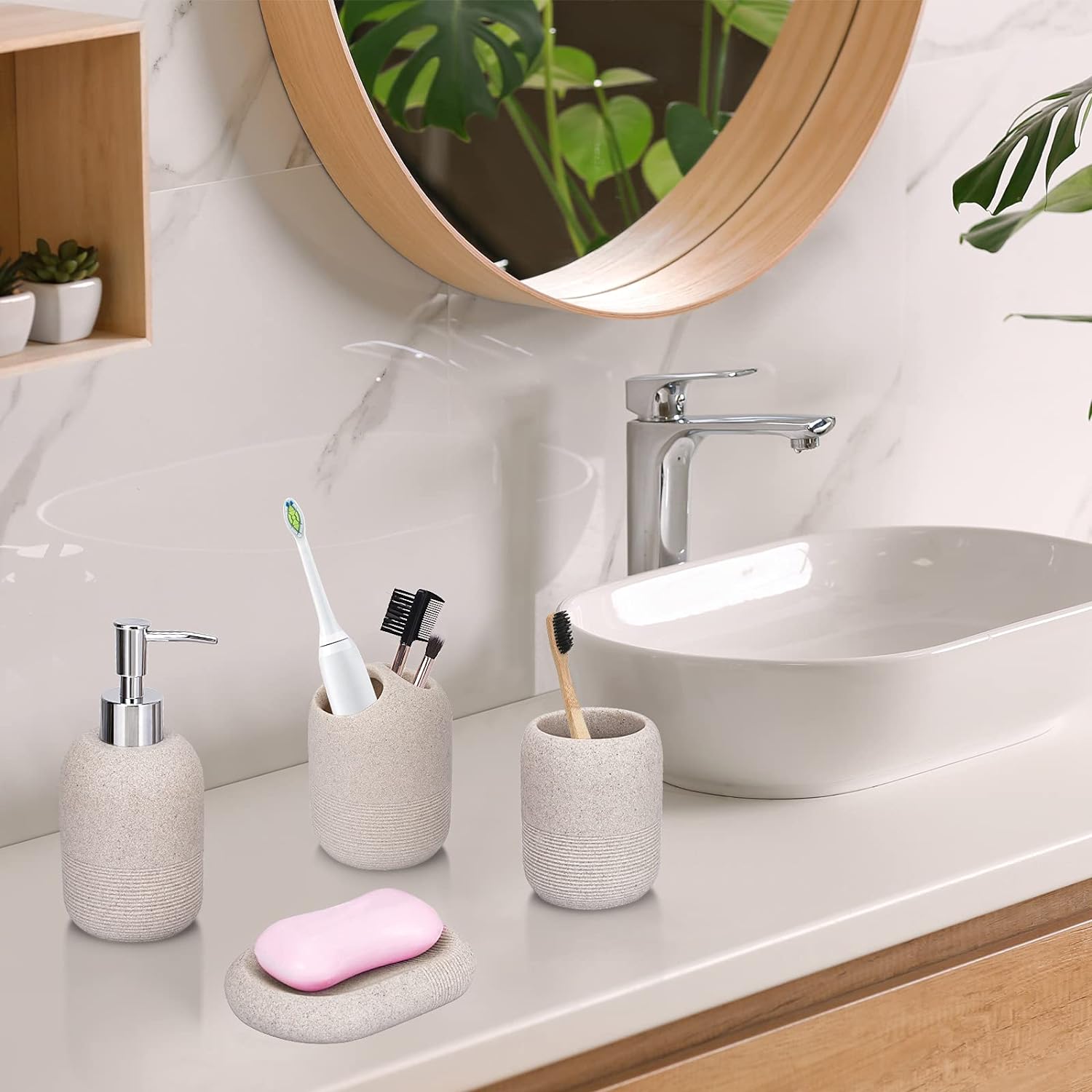 Elegant 4-Piece Bath Set