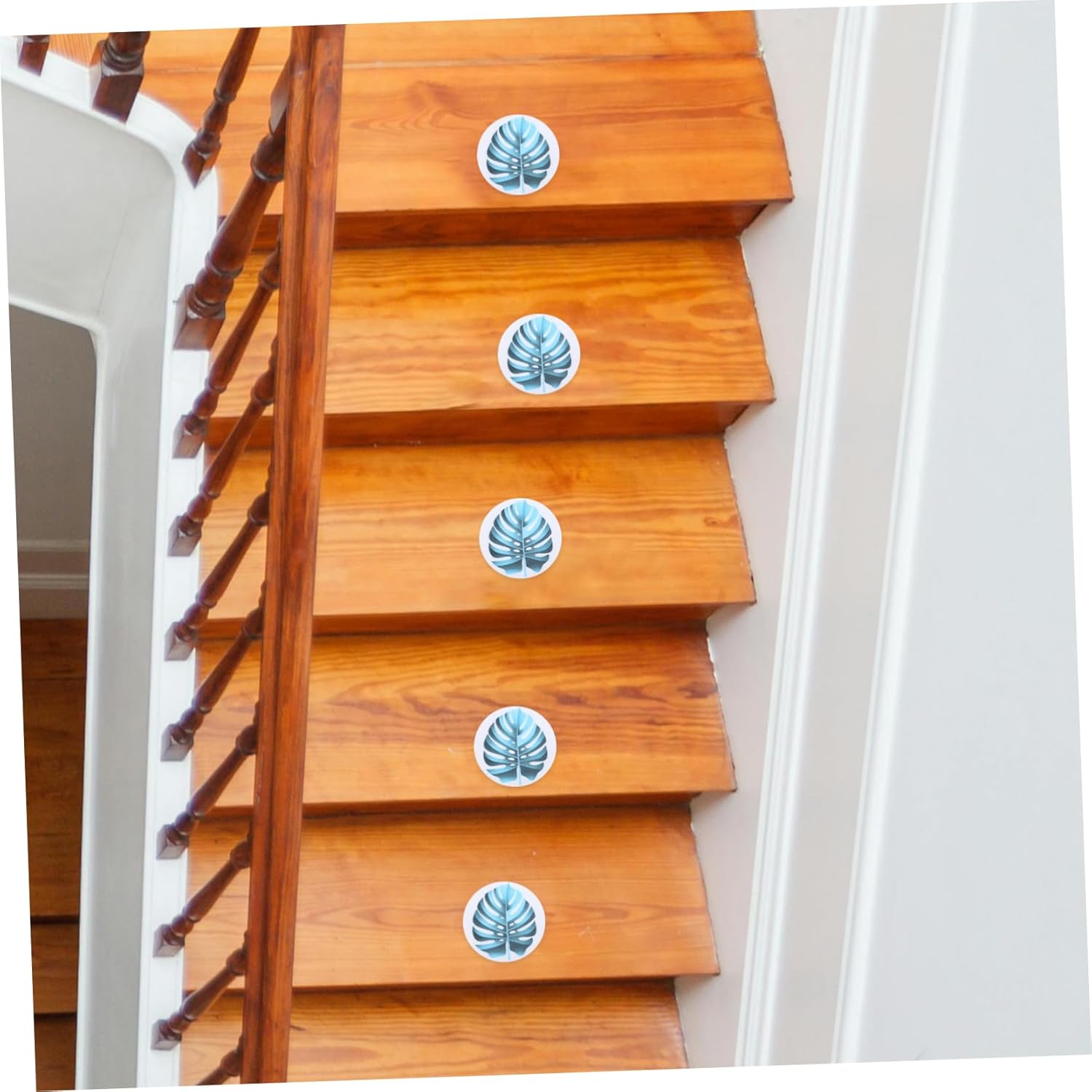 Anti-Slip Bath Stickers with Leaf Patterns for Safety