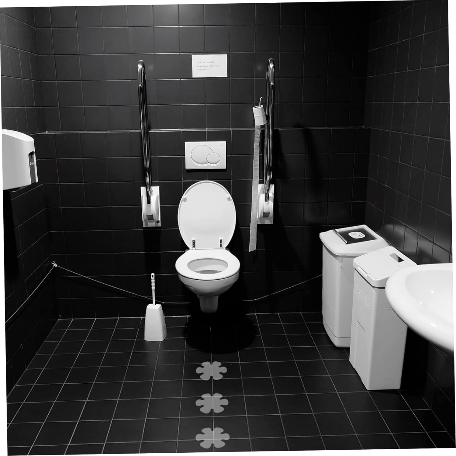Sturdy Non-Slip Bathtub Floor Decal for Home and Pool Use